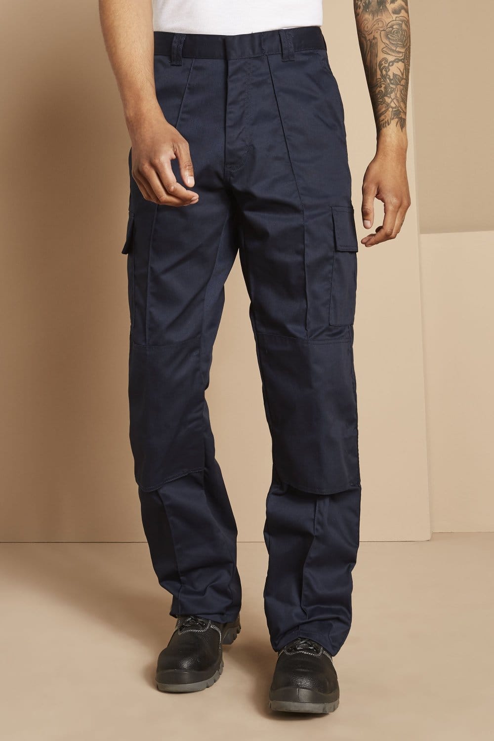 Stenso Emerton Pantalones Cargo de Trabajo para Hombre - Pantalones  Multibolsillos de Trabajo Largo para Hombe - Ropa Laboral para Hombre -  Azul Real/Negro/Rojo - 44: : Moda