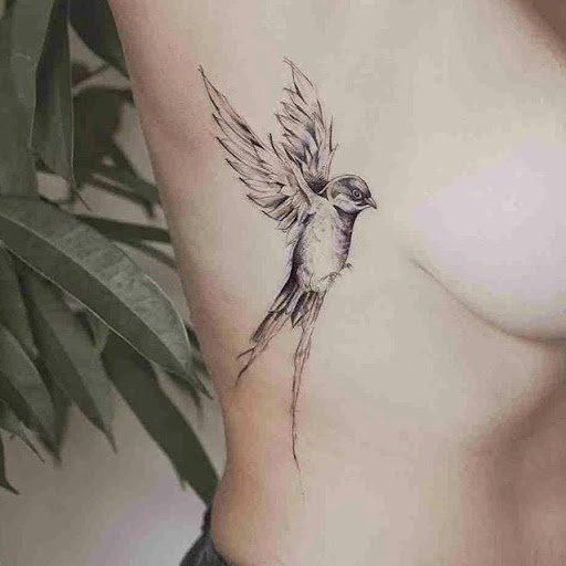 40 ideas de tatuajes bajo los pechos - estilo sanjuanero